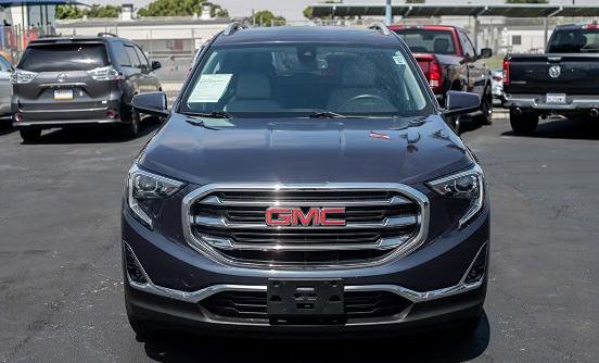 Used 2019 GMC Terrain SLT w/ Preferred Package image 3
