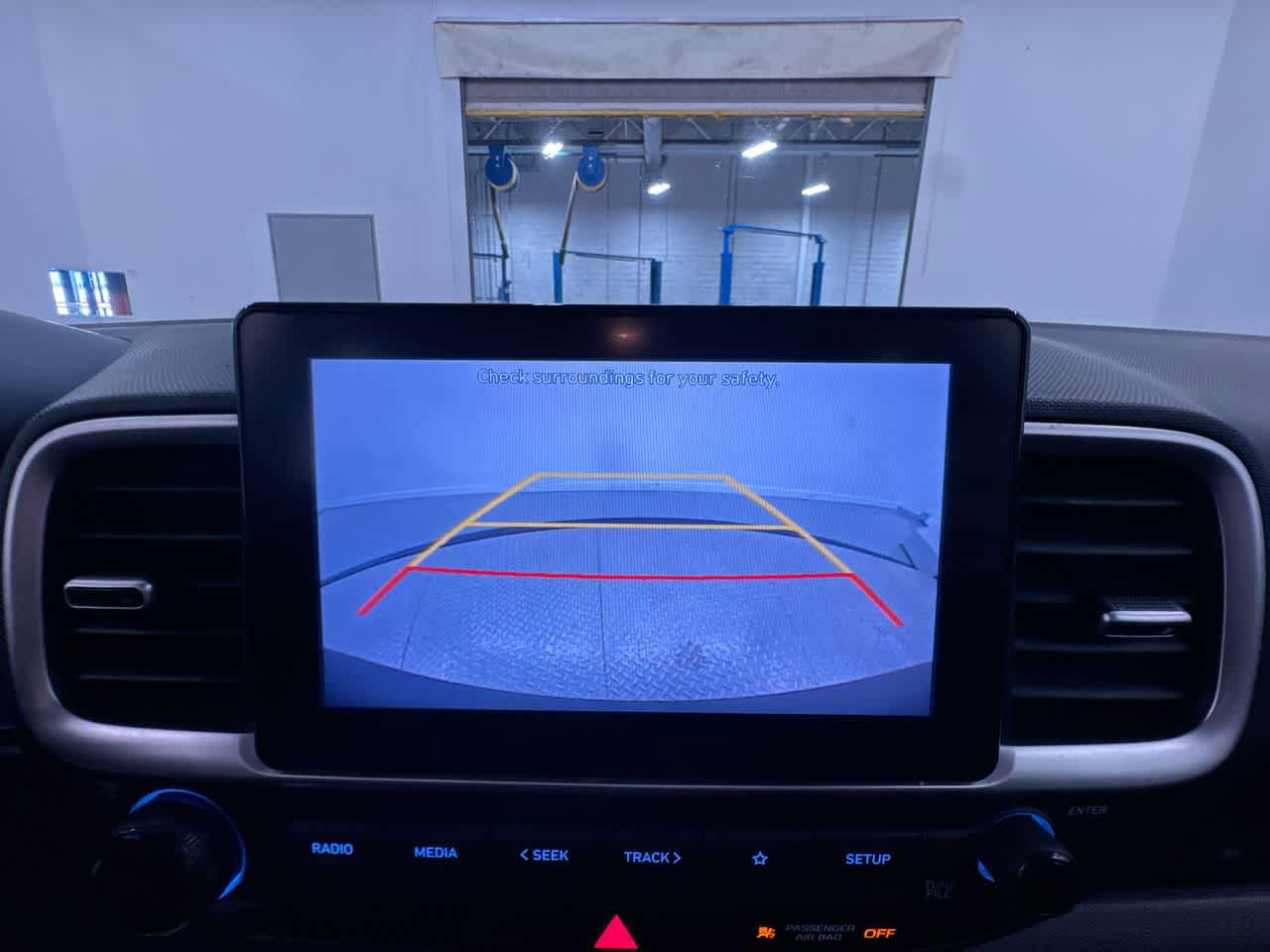 Used 2022 Hyundai Venue SE FWD image 19