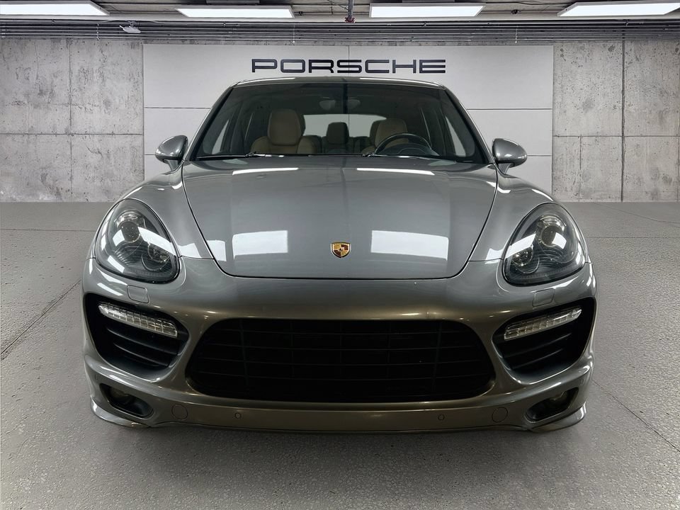 Used 2014 Porsche Cayenne GTS AWD/4WD image 6