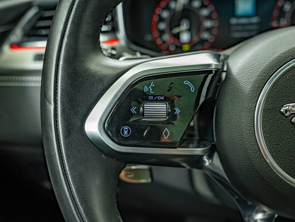 Used 2025 Jaguar F-PACE R-Dynamic S AWD/4WD image 20