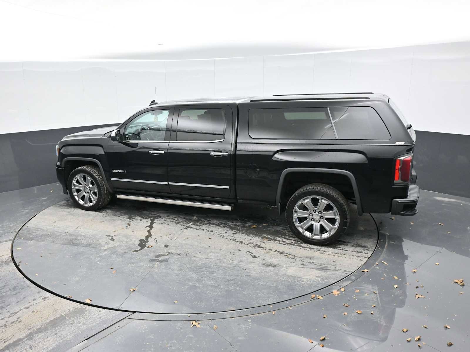 Used 2018 GMC Sierra 1500 Denali w/ Denali Ultimate Package image 11