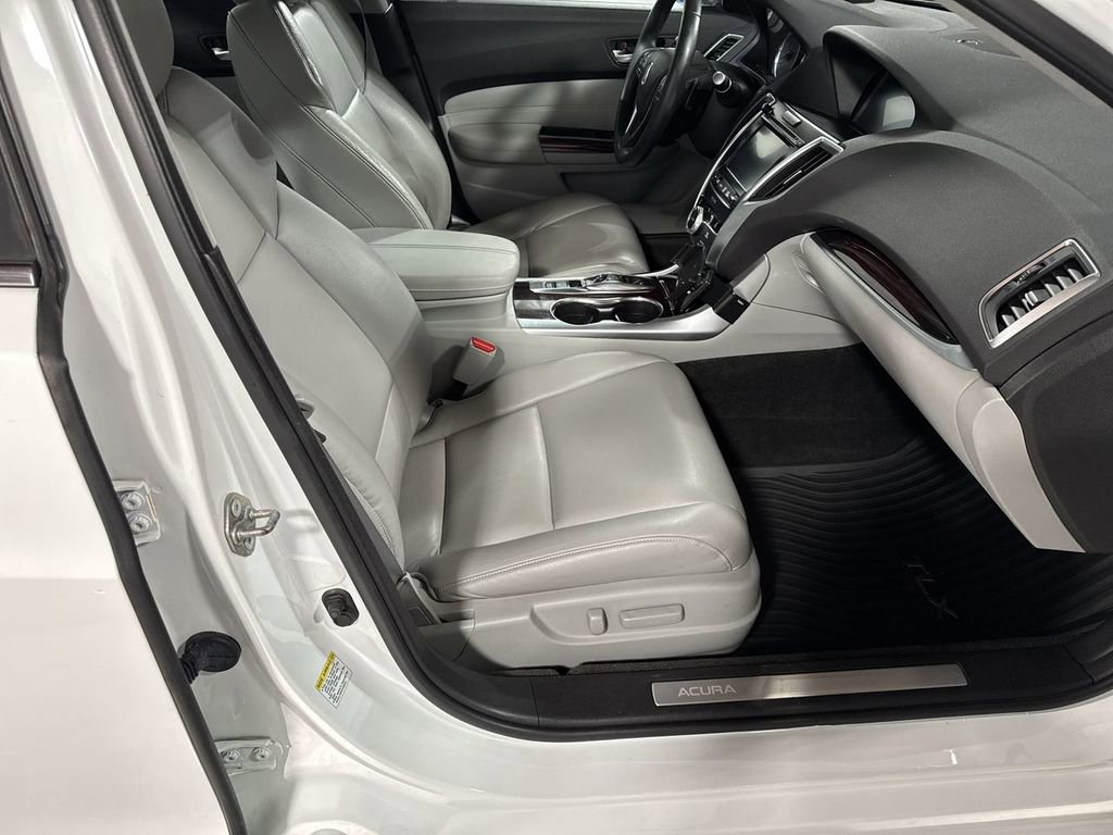 Used 2015 Acura TLX V6 image 32
