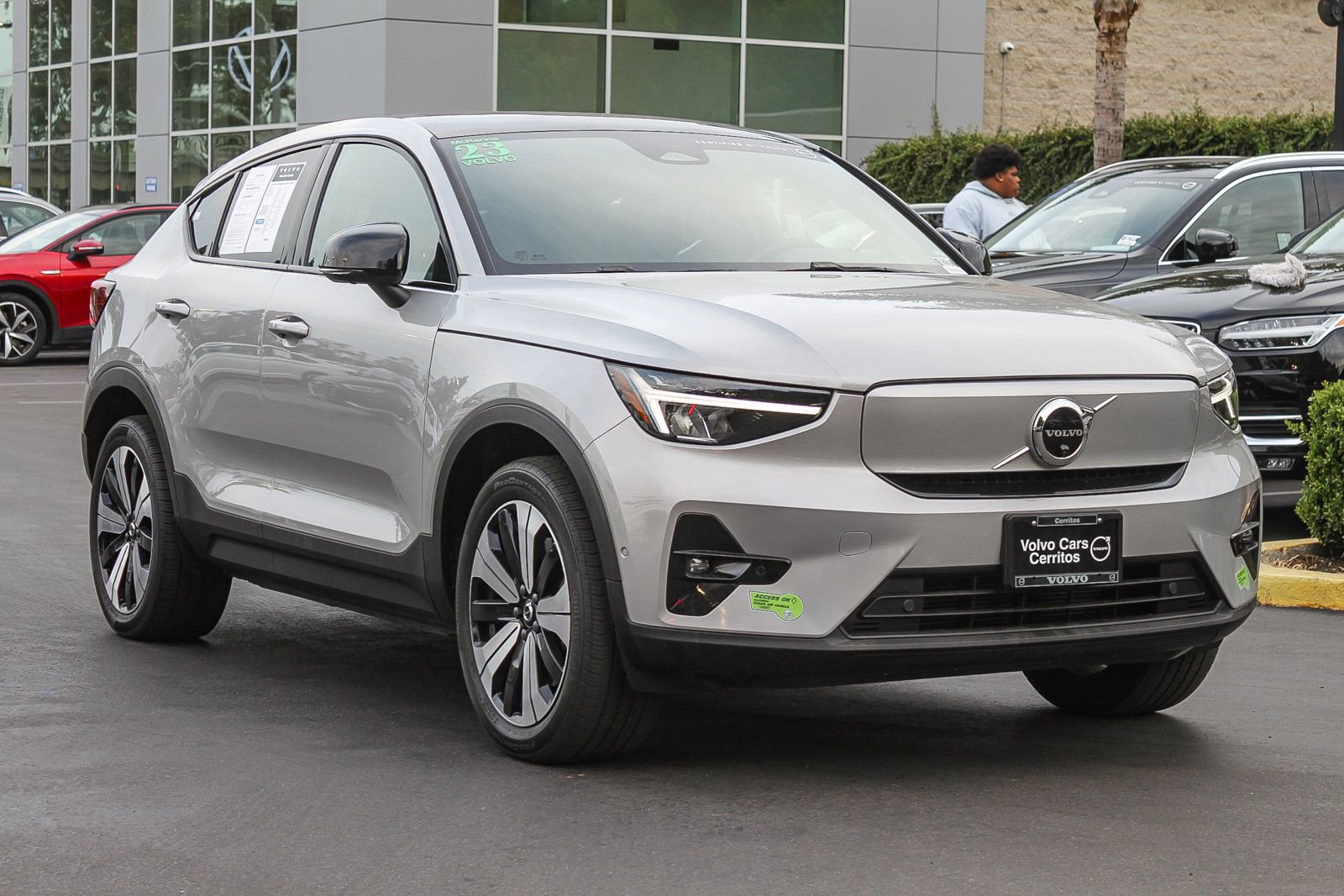 Used 2023 Volvo C40 P8 Recharge Plus AWD/4WD image 3