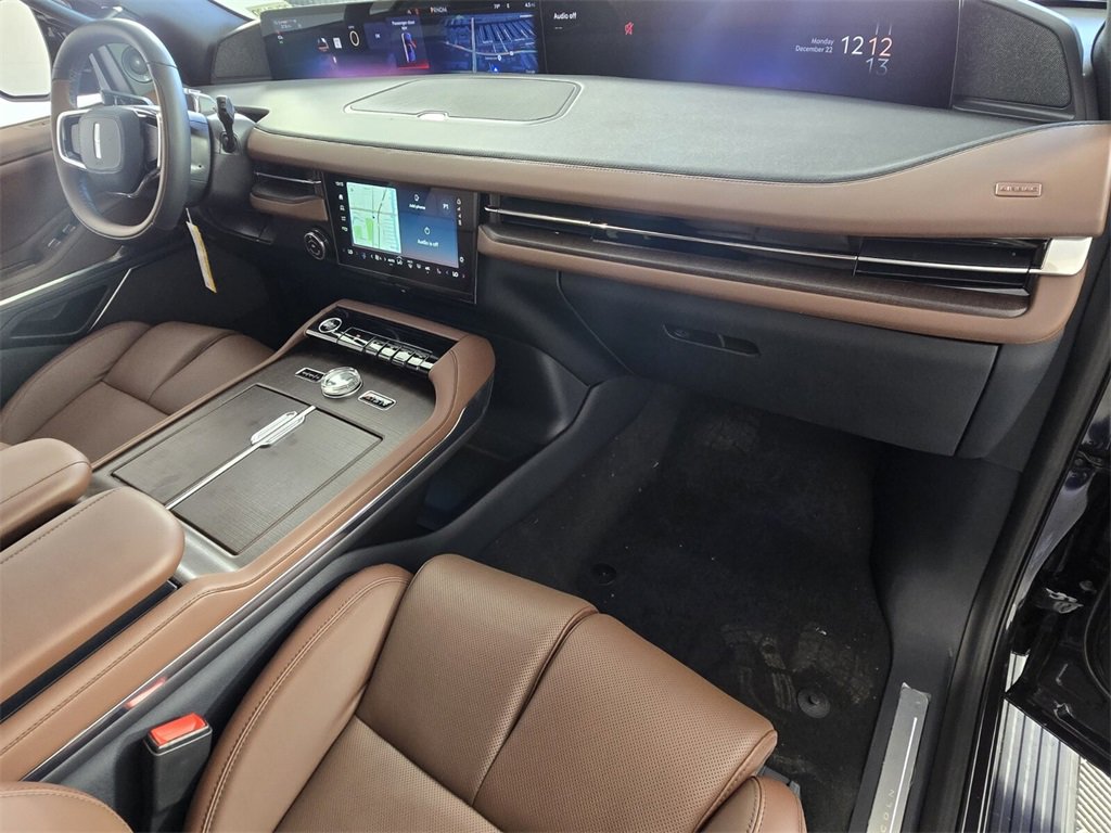 New 2026 Lincoln Navigator L Reserve image 18