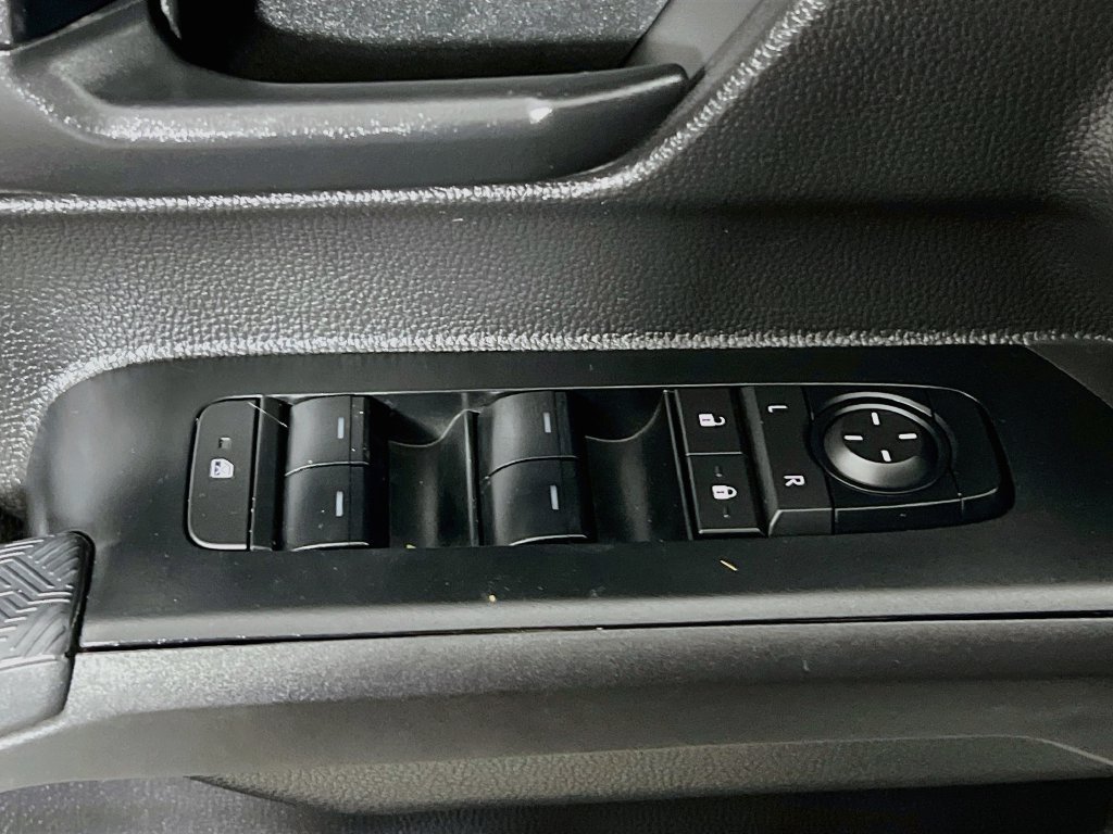 Used 2024 Toyota Tacoma SR5 AWD/4WD image 13