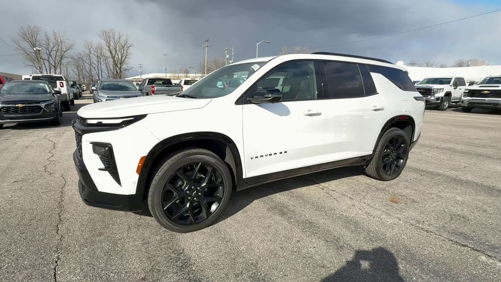 Used 2024 Chevrolet Traverse RS AWD/4WD image 4