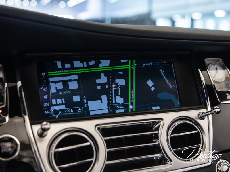 Used 2018 Rolls-Royce Dawn RWD image 51