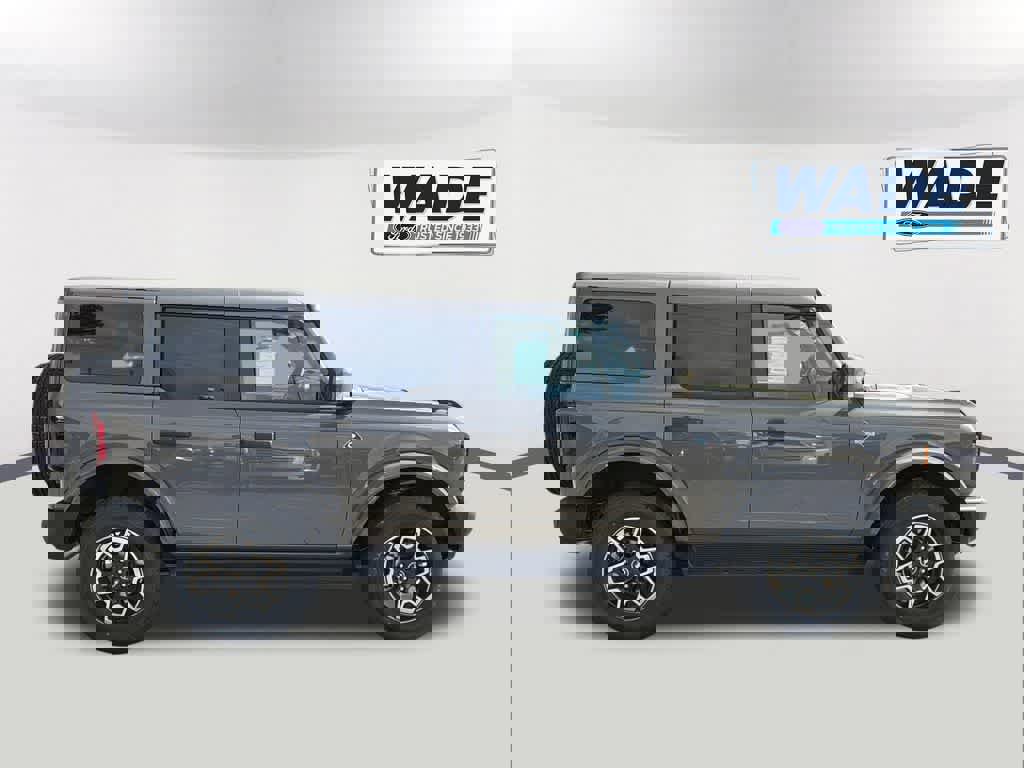 New 2026 Ford Bronco Outer Banks image 4