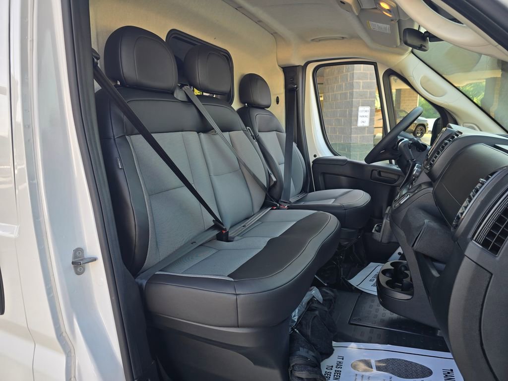 Used 2025 RAM ProMaster 2500 FWD image 39