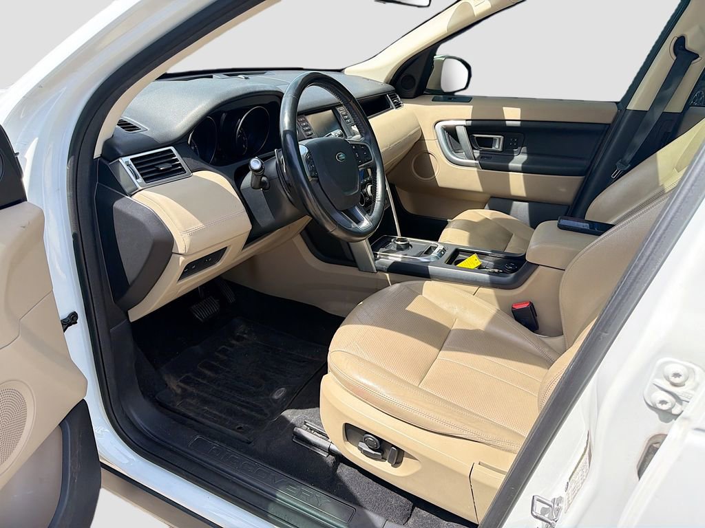 Used 2018 Land Rover Discovery Sport HSE image 25