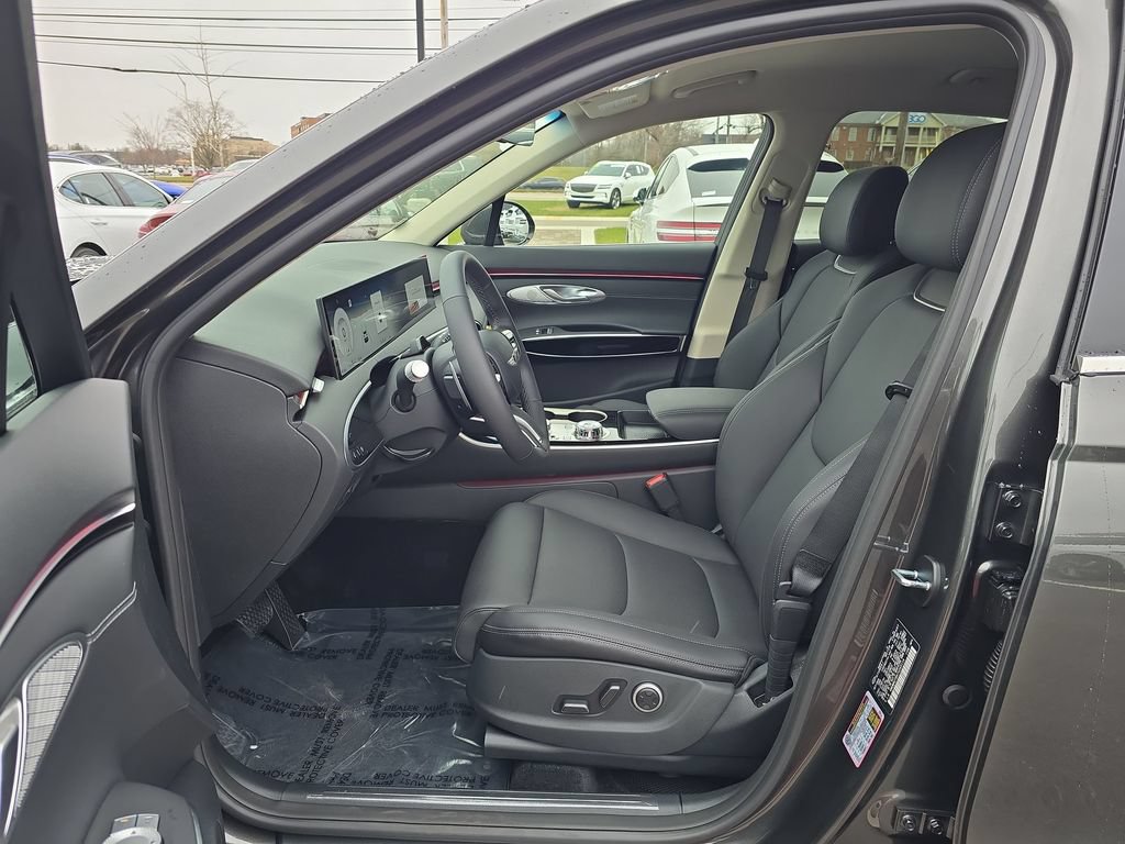Used 2026 Genesis GV70 2.5T AWD/4WD image 11