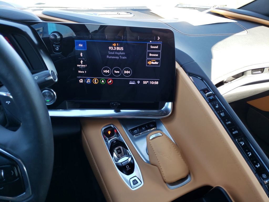 Used 2020 Chevrolet Corvette Stingray Preferred Cpe w/ 2LT Preferred Equipment Group image 17