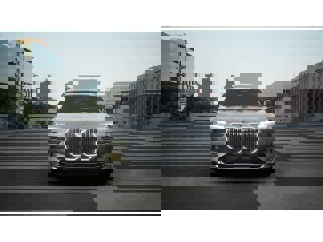 New 2026 BMW i7 eDrive50 w/ Executive Package image 3