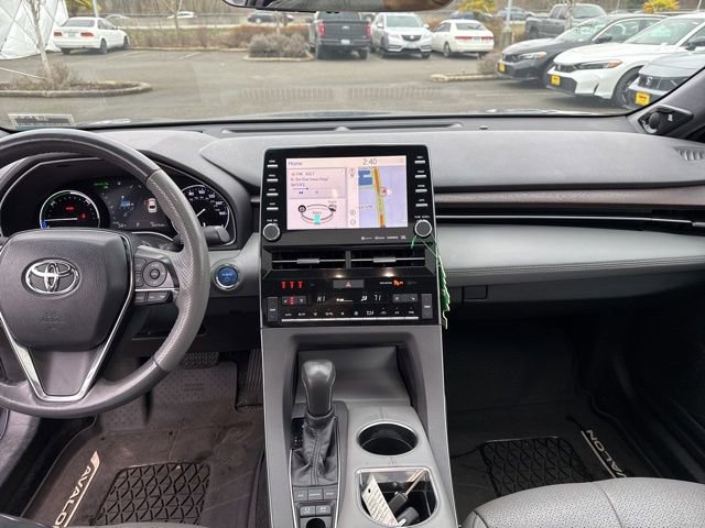 Used 2019 Toyota Avalon Limited image 17