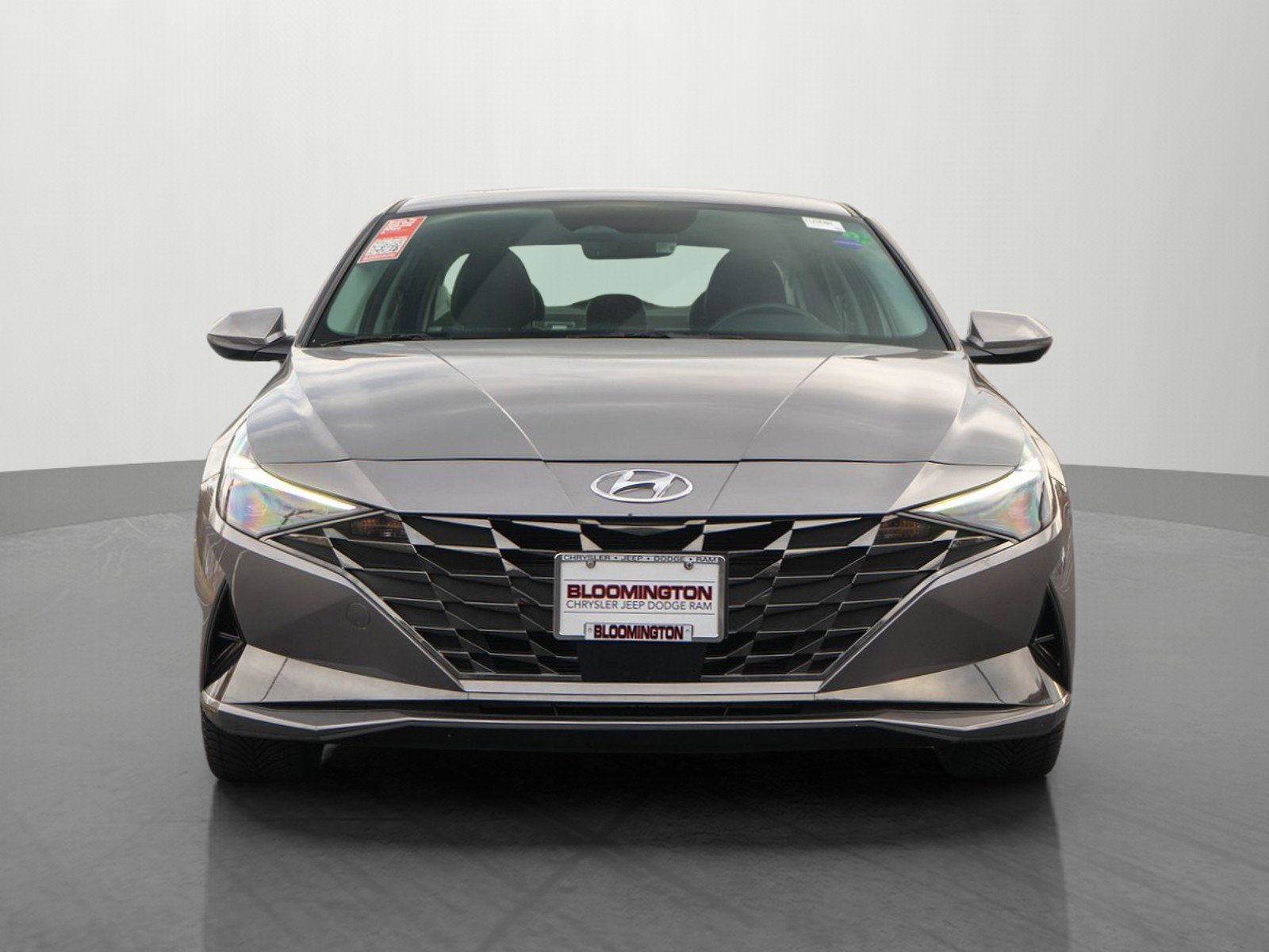 Used 2023 Hyundai Elantra Limited image 2