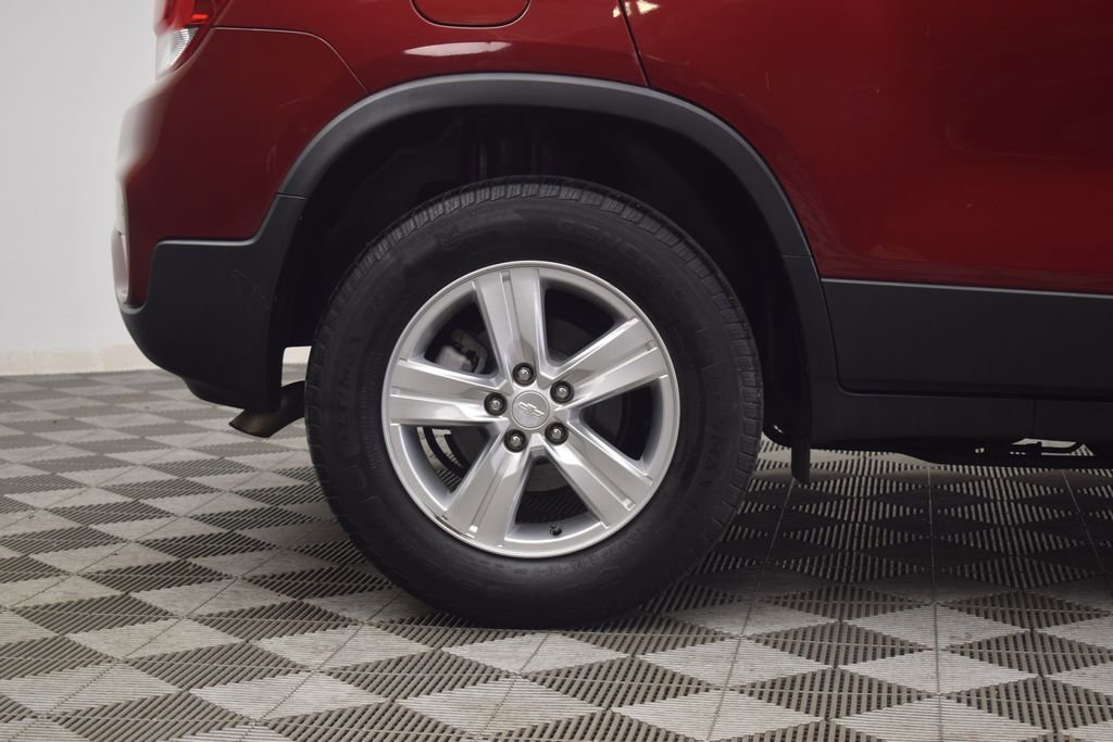 Used 2021 Chevrolet Trax LT w/ Driver Confidence Package image 25