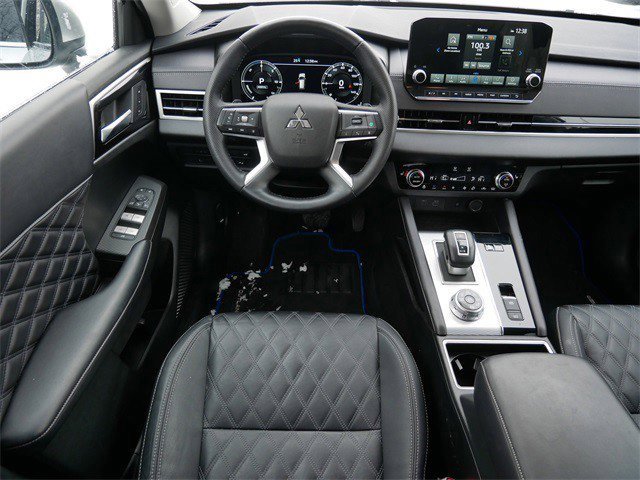 Used 2023 Mitsubishi Outlander SEL image 10