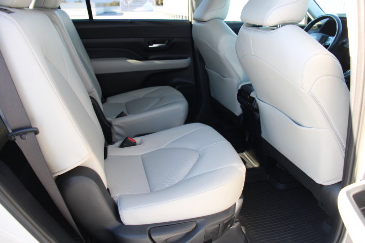 Certified 2024 Toyota Grand Highlander XLE image 20