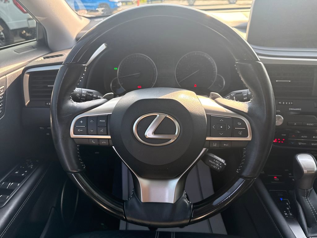 Used 2020 Lexus RX 350L Luxury w/ Accessory Package FWD image 18
