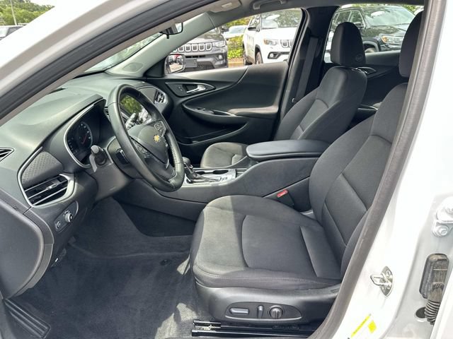 Used 2024 Chevrolet Malibu RS FWD image 15
