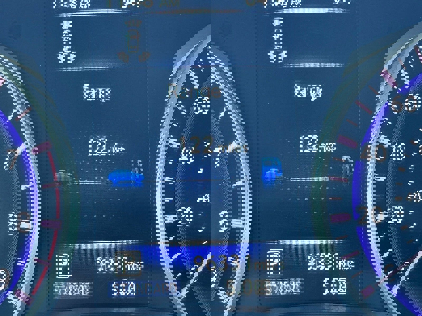 Used 2017 INFINITI Q60 Red Sport 400 image 25