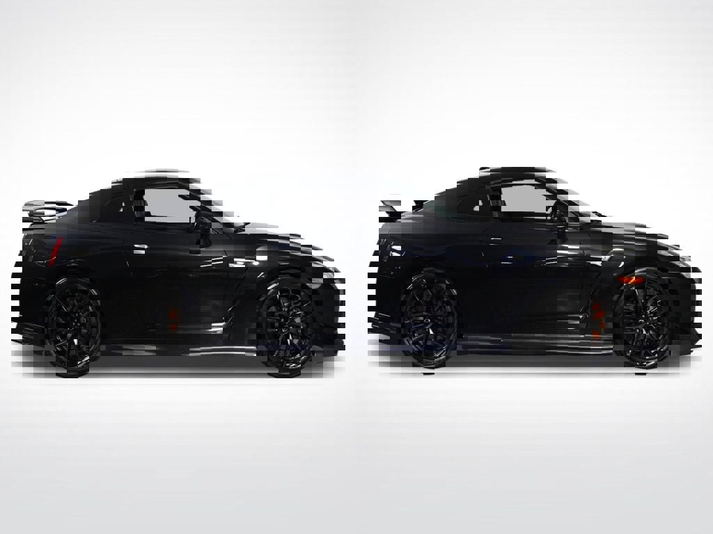 Used 2018 Nissan GT-R Premium w/ Premium Interior Package AWD/4WD image 6