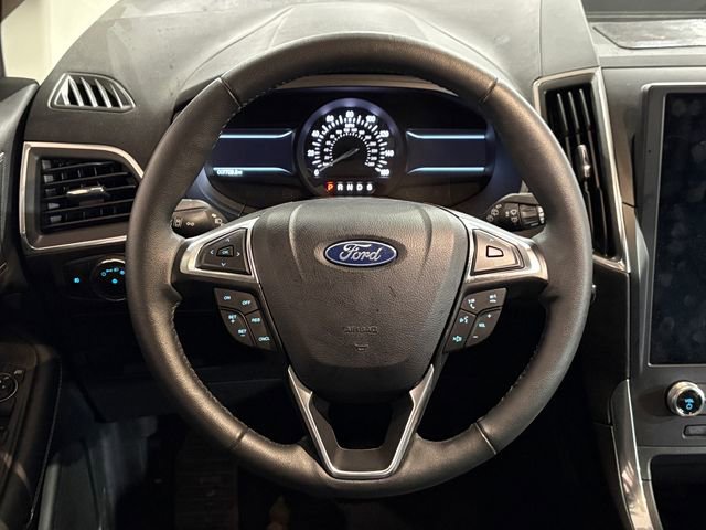 Used 2024 Ford Edge Titanium image 20