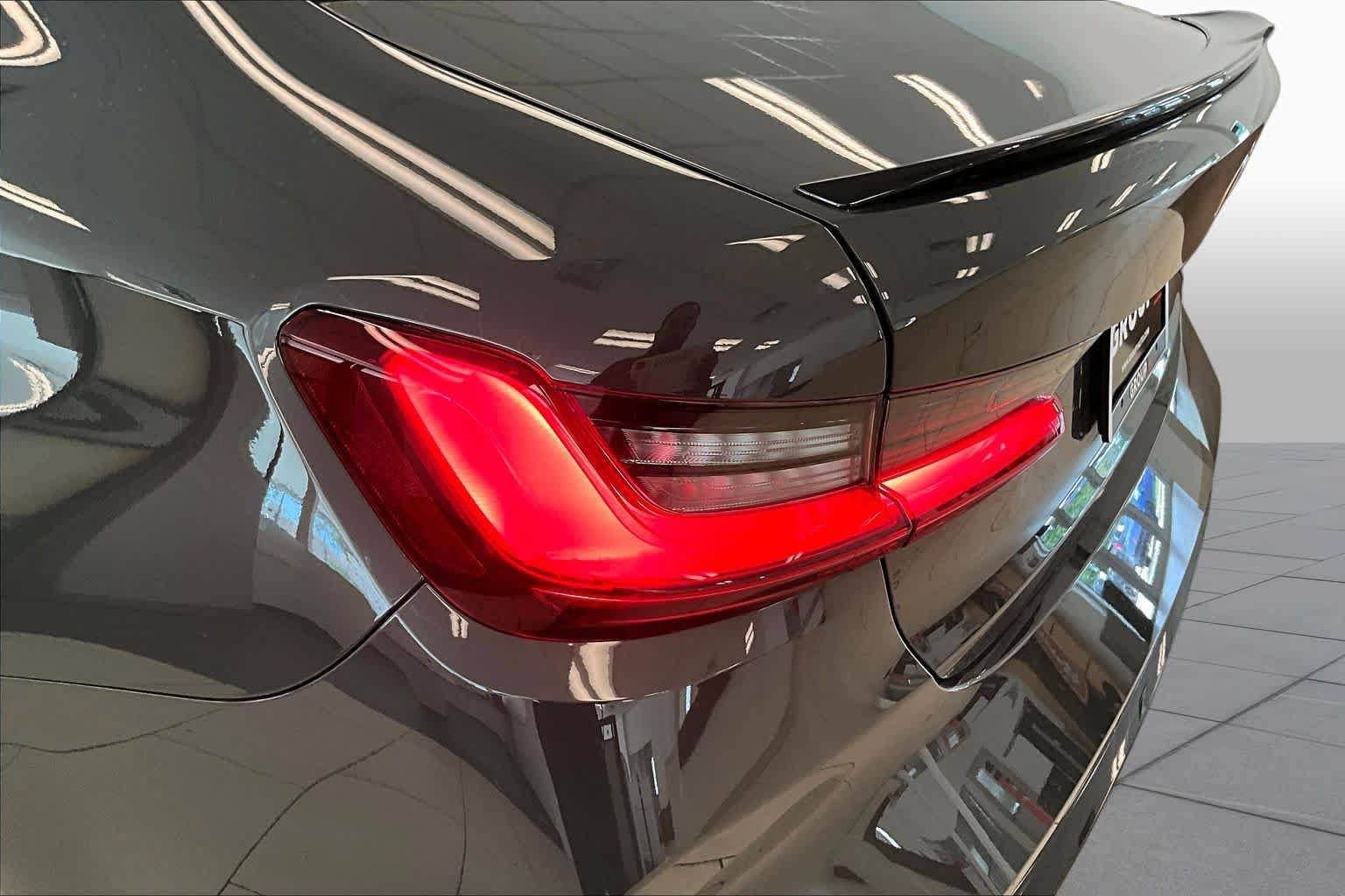 Used 2025 BMW M3 Competition RWD image 28