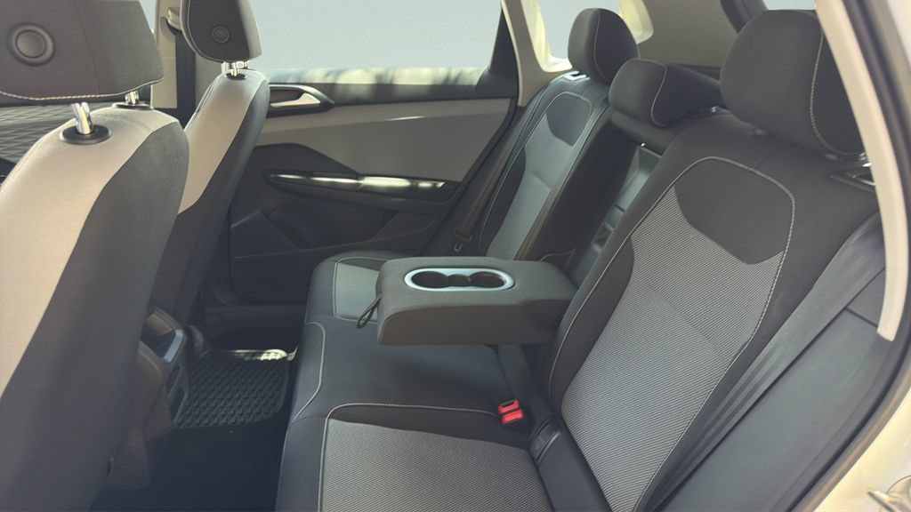 Certified 2023 Volkswagen Taos S FWD image 29