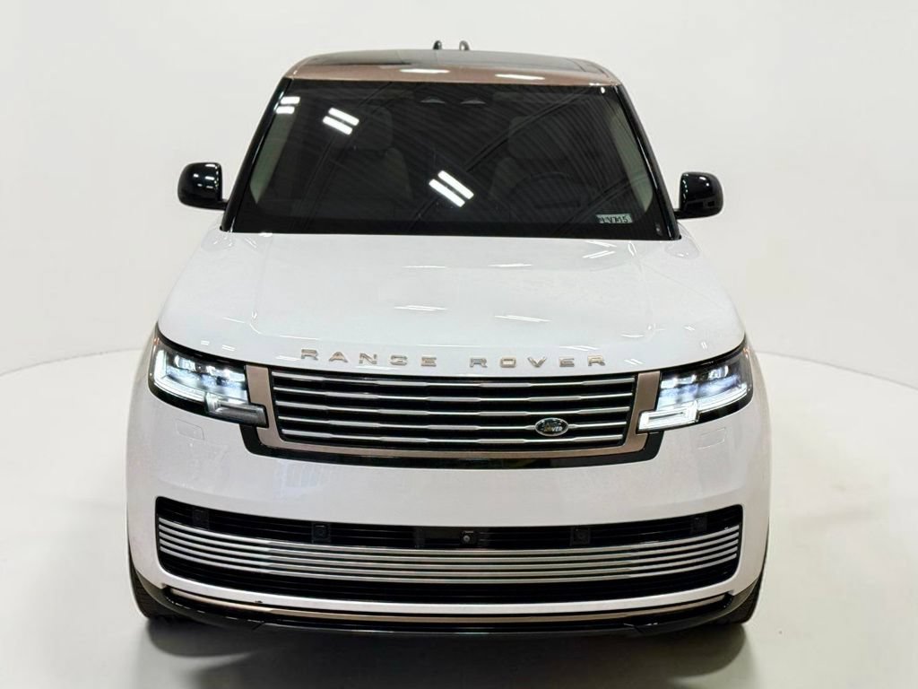 Used 2023 Land Rover Range Rover SV AWD/4WD image 16