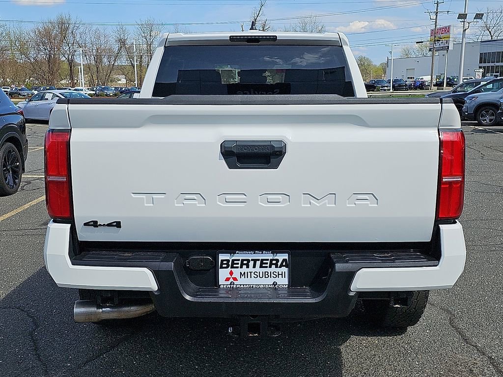 Used 2024 Toyota Tacoma TRD Off-Road AWD/4WD image 5