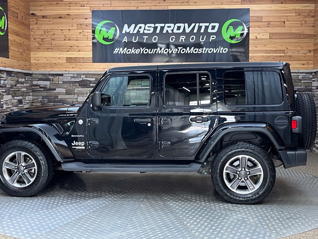 Used 2018 Jeep Wrangler Unlimited Sahara w/ Cold Weather Group AWD/4WD image 13