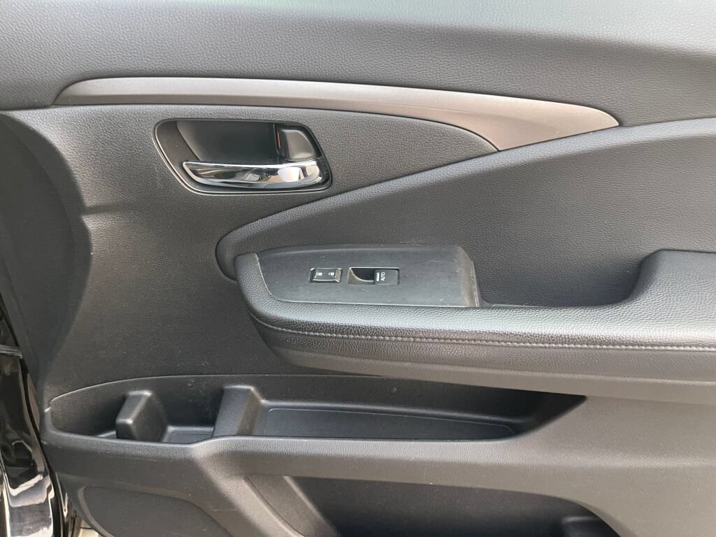 Used 2019 Honda Passport Sport image 29