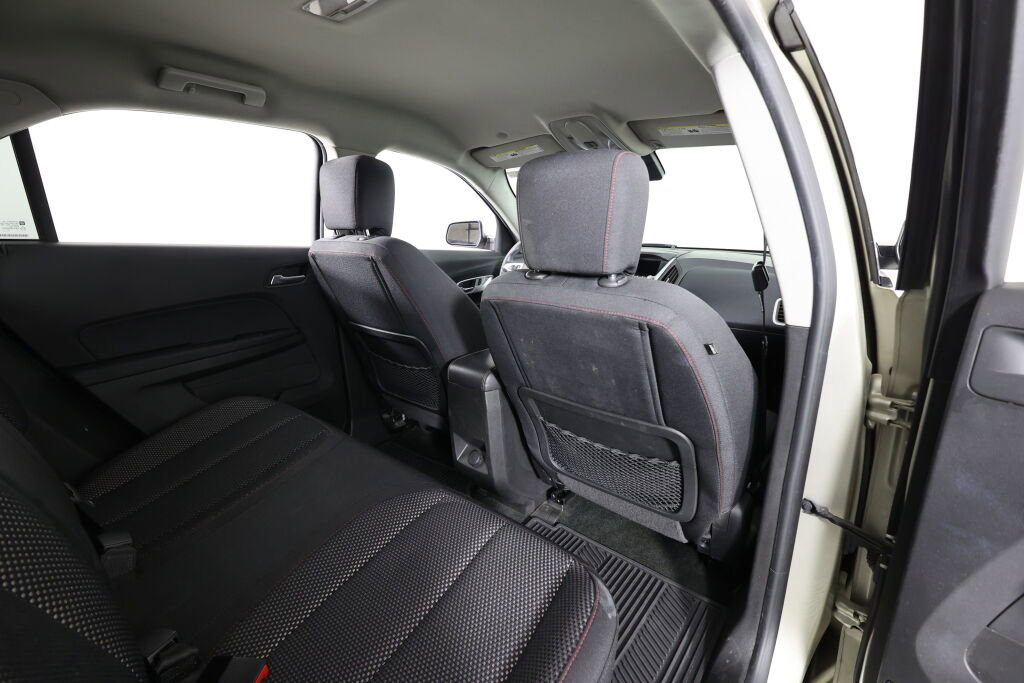 Used 2015 Chevrolet Equinox LT image 19