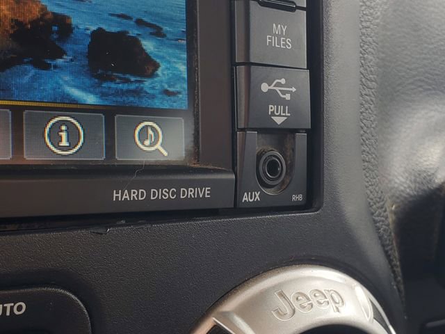 Used 2015 Jeep Wrangler Unlimited Sahara w/ Dual Top Group image 15