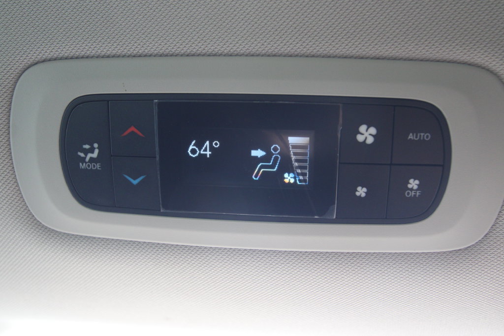 Used 2020 Chrysler Pacifica Touring-L Plus FWD image 39