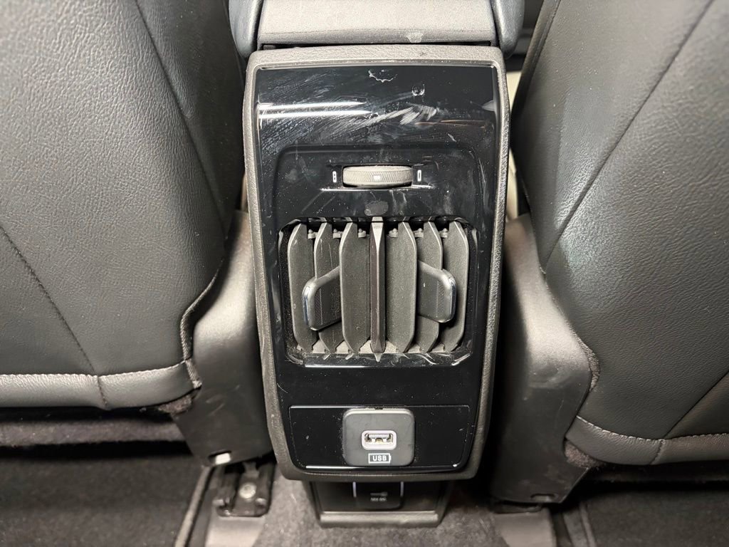Used 2025 Jeep Compass Limited image 23