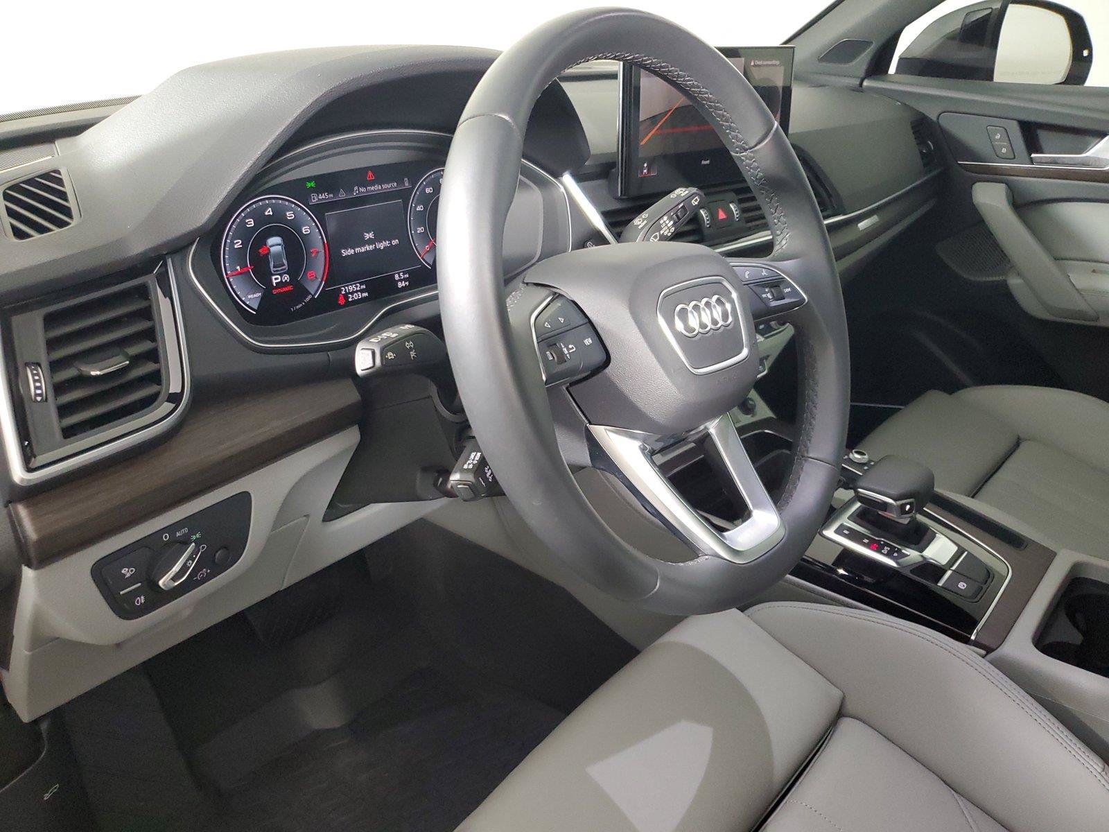 Used 2024 Audi Q5 2.0T Premium Plus AWD/4WD image 25
