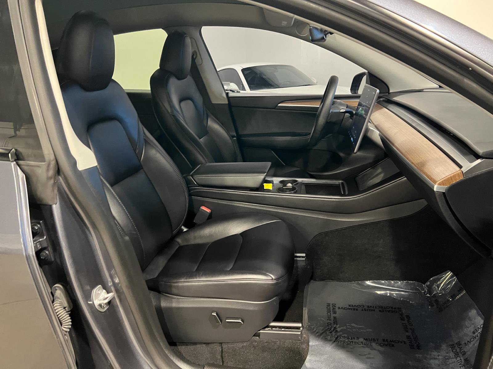 Used 2023 Tesla Model Y Performance image 32