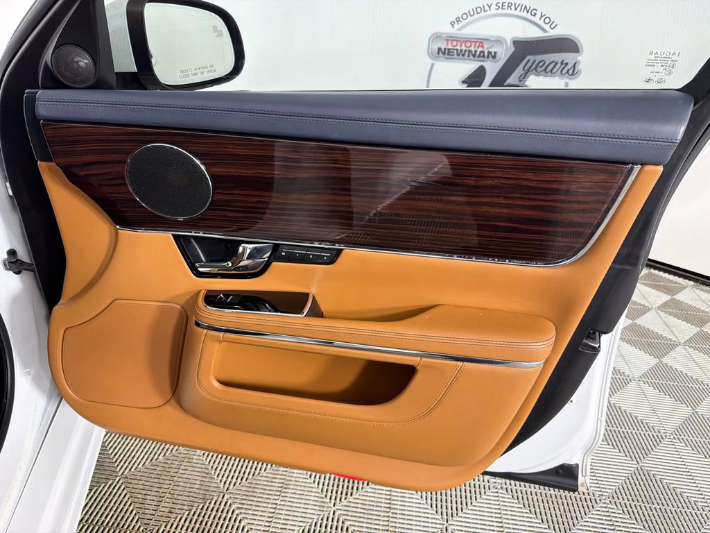 Used 2012 Jaguar XJ L image 16