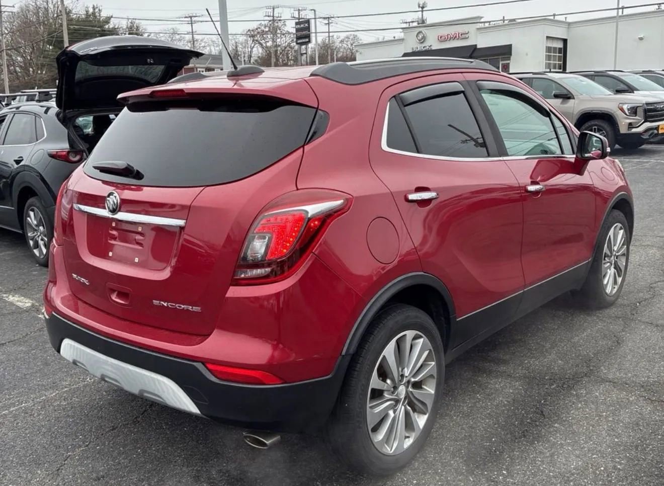 Used 2017 Buick Encore Preferred image 3