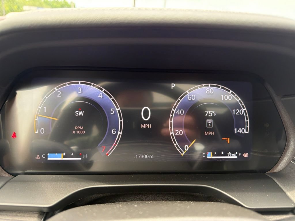 Used 2024 Jeep Grand Cherokee Overland w/ Adv Protech Group III AWD/4WD image 19