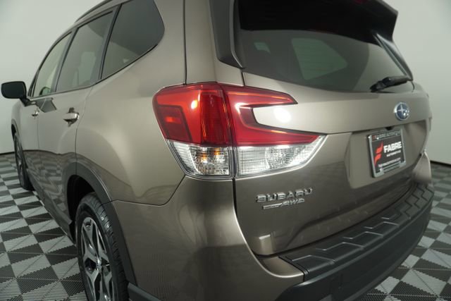 Used 2023 Subaru Forester Premium image 12