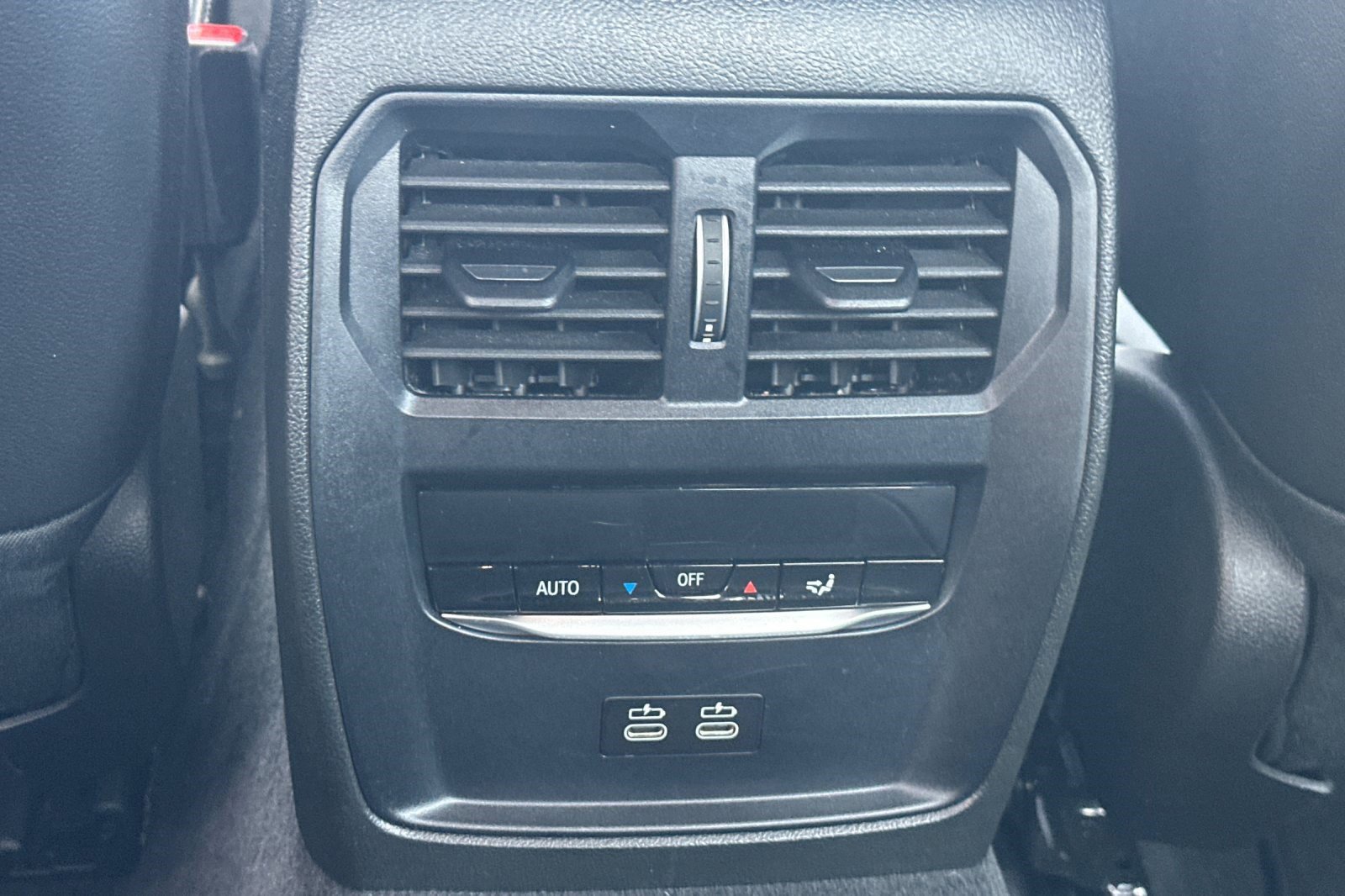 Used 2025 BMW 330i xDrive Sedan image 16