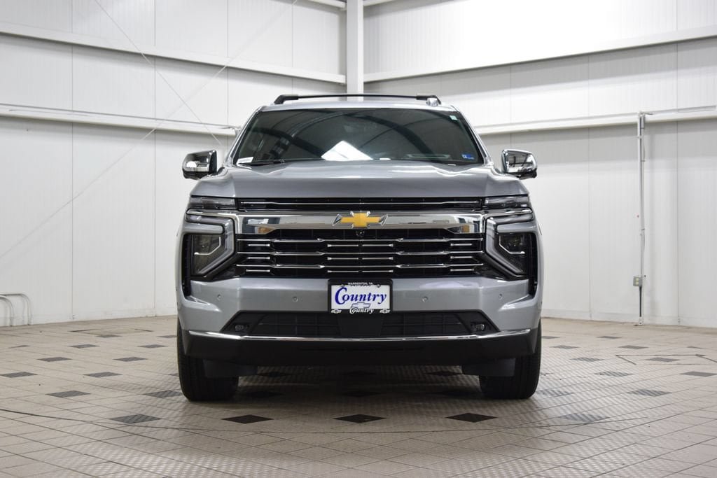 New 2026 Chevrolet Suburban Premier AWD/4WD image 2