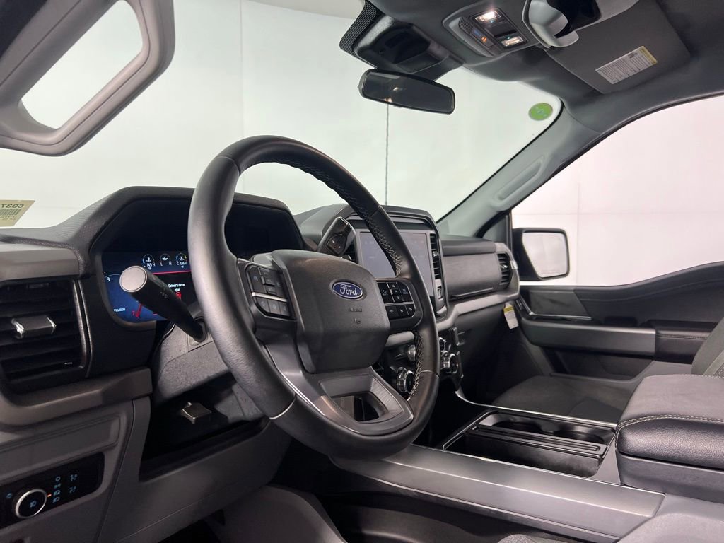 Used 2025 Ford F150 XLT w/ Equipment Group 301A Standard image 25