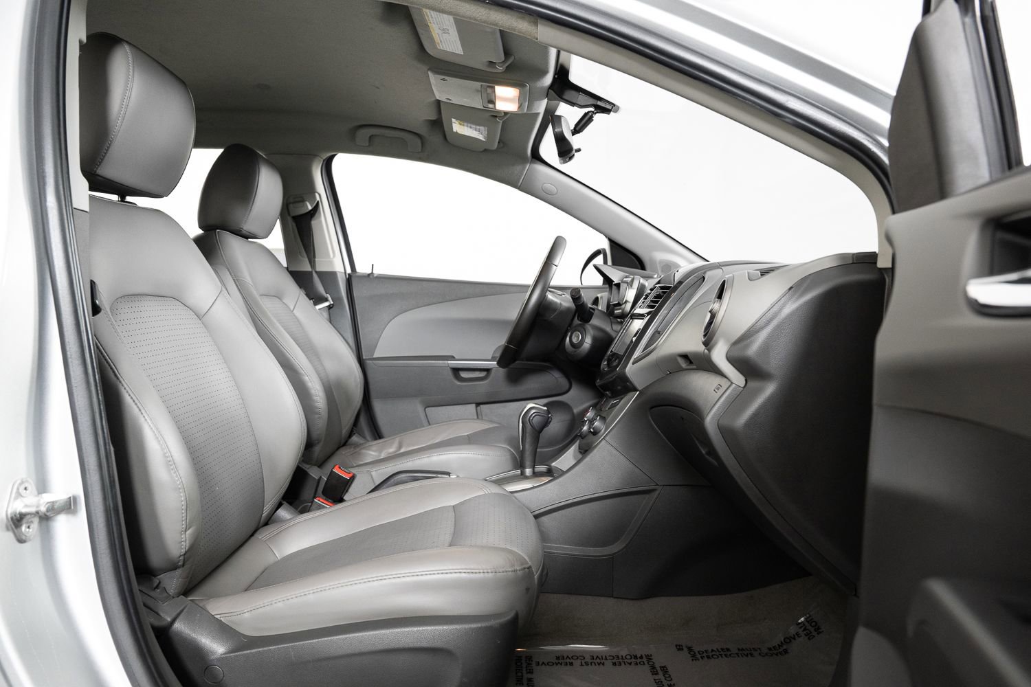 Used 2015 Chevrolet Sonic LTZ image 26