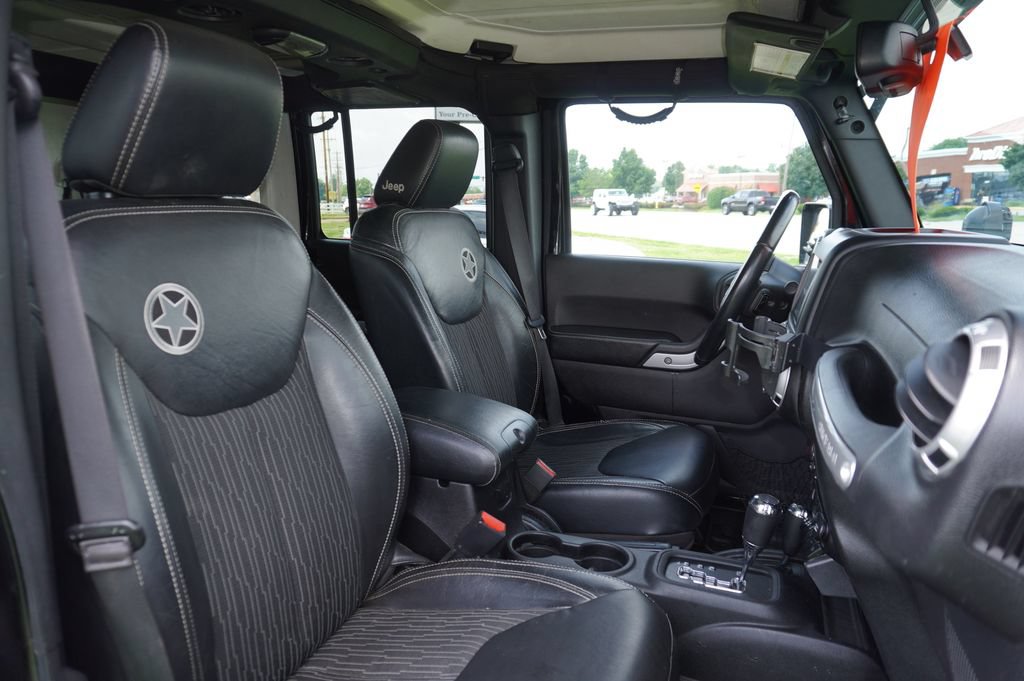 Used 2015 Jeep Wrangler Unlimited Sport AWD/4WD image 31