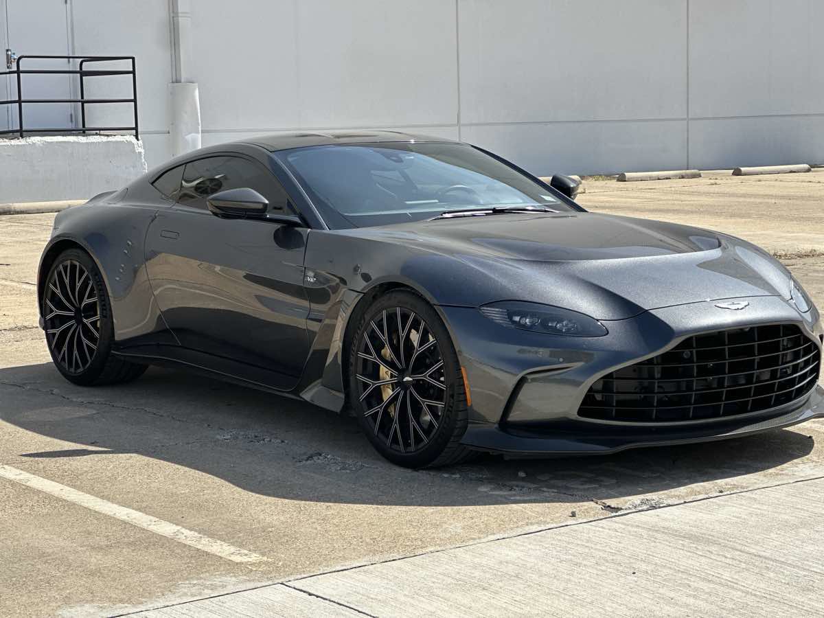 Used 2023 Aston Martin V12 Vantage image 5