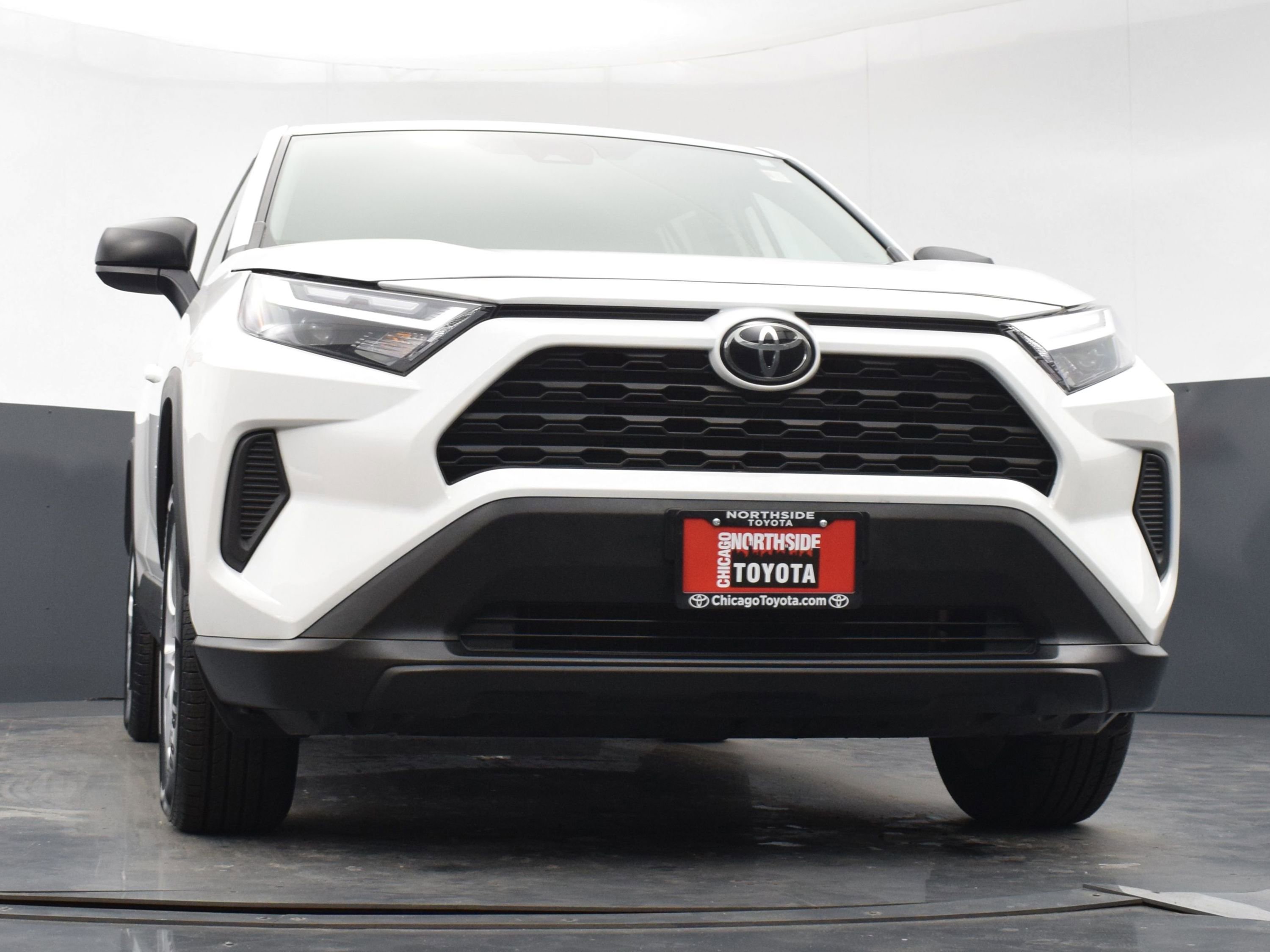 Used 2024 Toyota RAV4 LE image 28